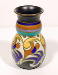  Aardewerk vaas ATOL met polychrome decoratie ontwerp Johannes van Vliet ca.1928 uitvoering Zuid-Holland Gouda 