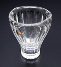  Helder glazen vaas met verticaal geslepen banen ontwerp Floris Meydam 1953 uitvoering Glasfabriek Leerdam 