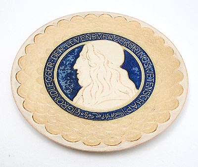 Memory wallplate of Johan de Witt executed by de Porceleyne Fles Delft / the Netherlands 1938 