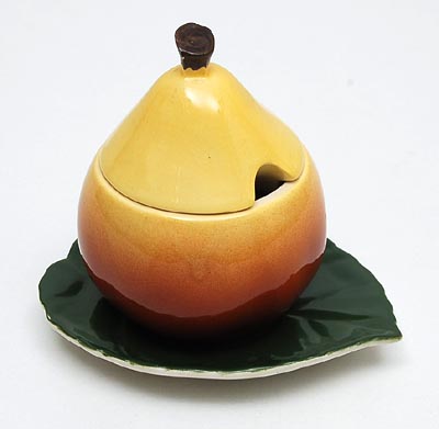 Earthenware apple on pear -dish executed by Carlton Ware / England ca.1935 