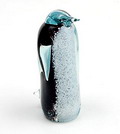  Zwart/wit glazen pinguin met helder glazen overlay ontwerp uitvoering toegeschreven aan F.M.Ronneby Zweden ca.1985 