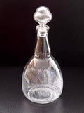 Helderglazen wijnkaraf van servies D ontwerp K.P.C.de Bazel 1917 uitvoering Glasfabriek Leerdam 