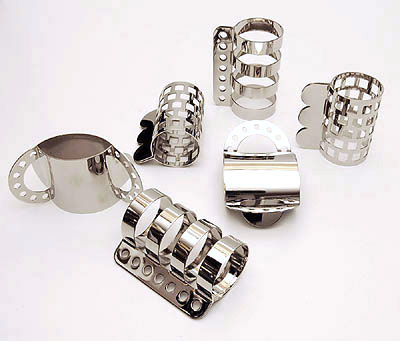 Napkin rings 6x stainless steel design Nathalie du Pasquier 1986-'87 executed by Bodum / Suisse Sizes 6,5 / 8,5 10 cm Originel boxes available 