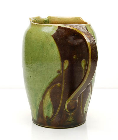 Jug with sgrafitto decoration design executed by W.C.Brouwer 1904 Leiderdorp / the Netherlands 