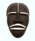 Gestileerd keramiek masker ontwerp en uitvoering Jaap Ravelli ca.1955 Valkenburg Z-H 