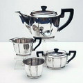 4-delig verzilverd theeservies no.2105 met zwarte bakelieten knoppen ontwerp Georg Nillson 1935 uitvoering GERO 