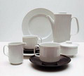 VERKOCHT IN AFTERSALE Porcelain noire ontbijtservies tête à tête Variation 2 pers./9-dlg in originele verpakking ontwerp Tapio Wirkkala 1962 uitvoering Rosenthal / Duitsland 1962-1979 