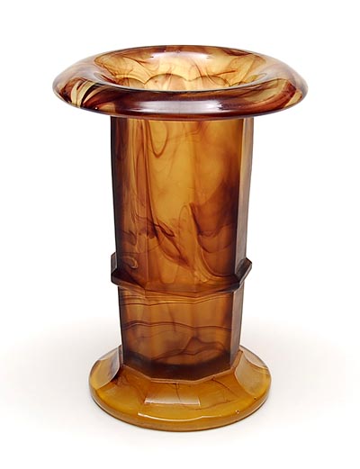  Two-tone Cloudglass vase executed by The Davidson Glass Company ca.1935 Gateshead / England 