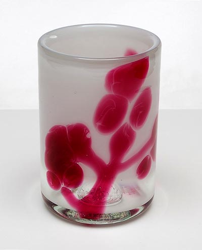  Unica vase milk-white with wine-red dots and clear glass overlay design Willem Heesen 1978 executed at d'Oude Horn Acquoy / the Netherlands 