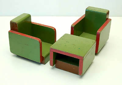  Two chairs and a table design Ko Verzuu ca.1930 executed by ADO / Arbeid Door Onvolwaardigen Berg en Bosch / the Netherlands 