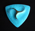  Gehamerde koperen Amsterdamse School broche met blauw/groene patina Nederland ca.1935 
