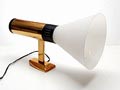 Muurlamp met melkglazen kap ontwerp toegeschreven aan Roberto Aloi ca.1950 uitvoering Stilnovo Milaan / Italië 