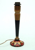 Gebatikt houten lampvoet ontwerp uitvoering H.Steinpatz ca.1920 Holland 