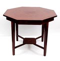  Mahoniehouten salontafel met ingelegde geometrische motieven ontwerper onbekend uitvoering Pander ca.1925 