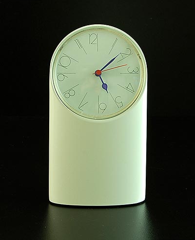 White lackered metal table-clock Tantalo design Richard Sapper 1971 executed by Artemide / Italy 
