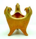 Platelen cachepot met drie papegaaien koppen ontwerp uitvoering Julius Dressler / Oostenrijk ca.1900 