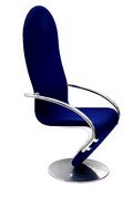 System 1-2-3 stoel blauwe bekleding met metalen armsteunen op metalen voet ontwerp Verner Panton 1973 uitvoering Fritz Hansen / Denemarken 