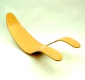 Vormgeperste plywood CHIP-lounger ontwerp Teppo Asikainen Ilkka Terho 1995 uitvoering Snowcrash / Zweden 