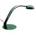Groengelakte bureaulamp in hoogte verstelbaar met draaibaar lampenkapje uitvoering Herda / Nederland ca.1980 