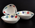 Aardewerk driekantige schalen 3x 2 maten Picknick ontwerp Marianne Westman 1956 uitvoering Rörstrand / Zweden 