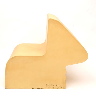  Prototype van de FOX stoel uitgevoerd in polyether met geelgelakte UV-coating ontwerp Jan Snoeck 2007 later uitgebracht door artmrk 
