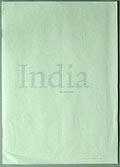  India fotograaf Cuny Janssen 1e druk prive uitgave 2002 tekst Cuny janssen en gedicht van Ingmar Heytze vormgeving SYB i.s.m Albert Hennipman Mark Schalken en Robbert Slotman gesigneerd en genummerd 409/450 