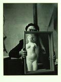  Silver print Constant Permeke in atelier 1948/1949 fotograaf Emmy Andriesse 1914 - 1953 druk uit 1975 door Wies Meesters foto is onderdeel van een serie portretten van kunstenaars in hun atelier gemaakt in opdracht van het Stedelijk Museum Amsterdam 1948 - 1949 deze druk is gemaakt in opdracht van Galerie Fiolet t.b.v een tentoonstelling in het van Gogh Museum / Amsterdam in 1975 