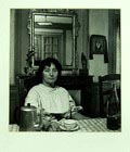  Silver print Germaine Richier in atelier 1948/1949 fotograaf Emmy Andriesse 1914 - 1953 druk uit 1975 door Wies Meesters foto is onderdeel van een serie portretten van kunstenaars in hun atelier gemaakt in opdracht van het Stedelijk Museum Amsterdam 1948 - 1949 deze druk is gemaakt in opdracht van Galerie Fiolet t.b.v een tentoonstelling in het van Gogh Museum / Amsterdam in 1975 