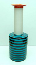 Vaas ontwerp Ettore Sottsass 1958 gelimiteerde heruitgave no.11 van 20 geproduceerd door Bitossi / Italy 2001 In orginele doos 