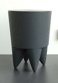 Grijs kunststof polypropyleen krukje met deksel Bubu ontwerp Phillipe Starck 1996 uitvoering 3 Suisses / Frankrijk 