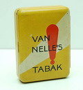 Polychroom beschilderd blikken doosje van Nelle's tabak ontwerp Jacques Jongert voor de Rotterdamse Firma De Erven de Wed J.van Nelle ca.1925 uitvoering Numan's Blikfabriek Amsterdam 