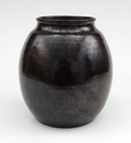  Zwart geglazuurde aardewerk Unica vaas ontwerp uitvoering Gerrit de Blanken ca.1930 Leiderdorp 