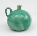  Groen geglazuurd aardewerk oorkannetje ontwerp Marguerite Friedländer-Wildenhain ca.1935 uitvoering het Kruikje / Putten 