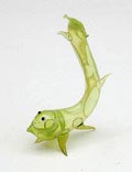  Voor de lamp geblazen Solifleur vaasje in de vorm van een vis uitvoering Bimini Bohemen ca.1930 