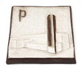  Wand-tegeltje met reliëfafbeelding van de Petrakerk / Leiden uitvoering Zaalberg 1965 