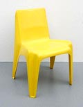  Bofinger stoel BA 1171 de eerste kunststof stoel die geschikt was gemaakt voor massaproduktie gemaakt van met fiberglas versterkt polyester ontwerp Helmut Bätzner 1964 uitgevoerd door Bofinger Duitsland 