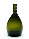  Port-fles naar ontwerp van Jac.Jongert in 1920 voor Paq.Port van de firma Wed.G.Oud Pzn en Co / Purmerend uitvoering N.V.United Glassworks Schiedam 