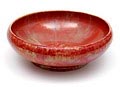 Aardewerk Berbas drijfschaal met rood Reflet Métallique glazuur uitvoering Porceleyne Fles Delft ca.1900 