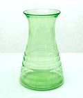 Annagroen glazen vaas model B ontwerp K.P.C.de Bazel 1917 uitvoering Glasfabriek Leerdam 