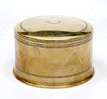 Ronde geelkoperen dekseldoos ontwerp uitvoering Jan Eisenloeffel ca.1905 