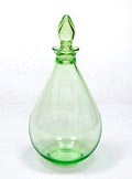 Annagroene druppelkaraf ontwerp C.de Lorm 1917 uitvoering Glasfabriek Leerdam 