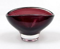 Ovale Serica vaas violet glas met blankglazen overlay ontwerp Floris Meydam 1952 uitvoering Glasfabriek Leerdam 
