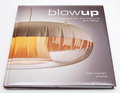 Boek Blow up inflatable art architecture design 1e druk 2002 auteur Sean Topham uitgeverij Prestel Engelse tekst 