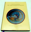  Pottenbakkerij De Vier Paddenstoelen 1920-1950 auteur Susanne Weide uitgegeven door Optima Vianen 2004 Nederlandse tekst 