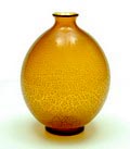 Amberkleurige Serica vaas no.6 met tincraquelé ontwerp A.D.Copier 1928 uitvoering Glasfabriek Leerdam 