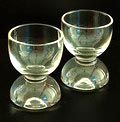Drinkglazen 2x met massieve voet ontwerp Ennio Lucini 1964 uitvoering Ponta di Brera / Italië 
