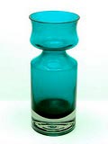 Glazen blauwgroene vaas met heldere overlay ontwerp Tamara Aladin ca.1960 uitvoering Riihimäen Lasi Oy / Finland 