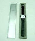 Herenhorloge Braun AW 10 type 4789 met aluminium wijzerplaat en lederen band ontwerp Dietrich Lubs 1989 uitvoering Braun / Duitsland in originele verpakking 