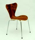  Series 7 Chair vlinderstoel model 3107 esdoorn gebogen plywood zitting met koeiehuid zitting verchroomd metalen buisframe met rubber doppen ontwerp Arne Jacobsen 1955 uitvoering Fritz Hansen / Denemarken 1991 