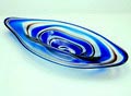 Glazen Serica schaal no.7 met blauwe en paarse spiraal ontwerp Floris Meydam 1953 uitvoering Glasfabriek Leerdam 